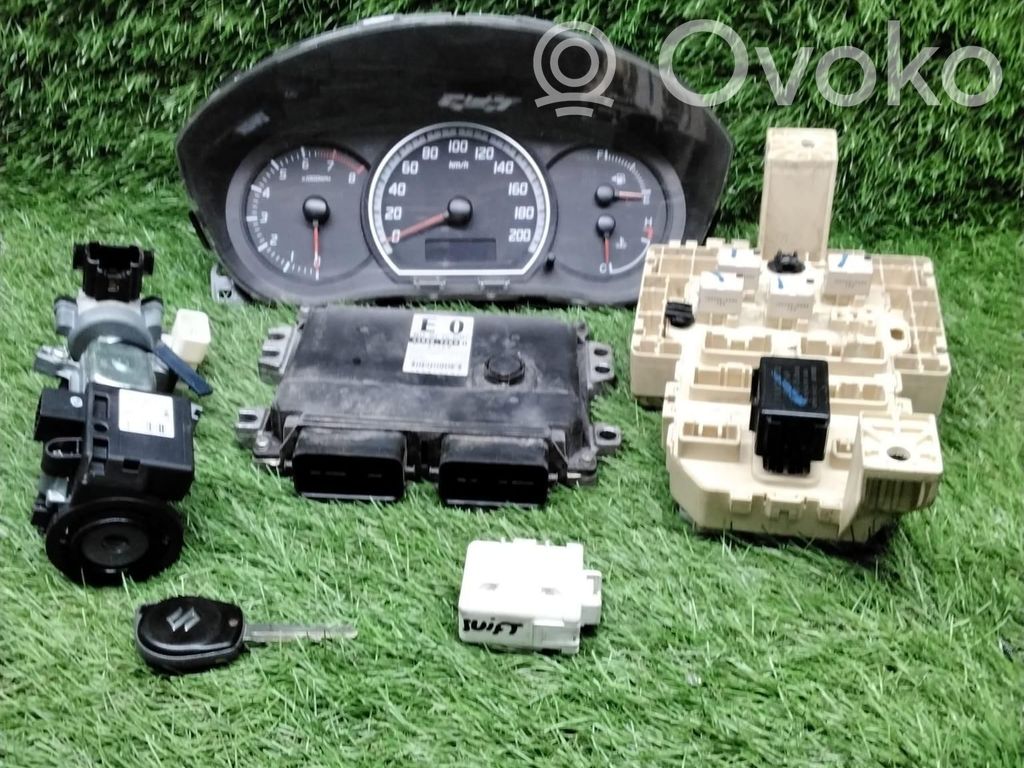 Suzuki Swift I Engine ECU kit and lock set 