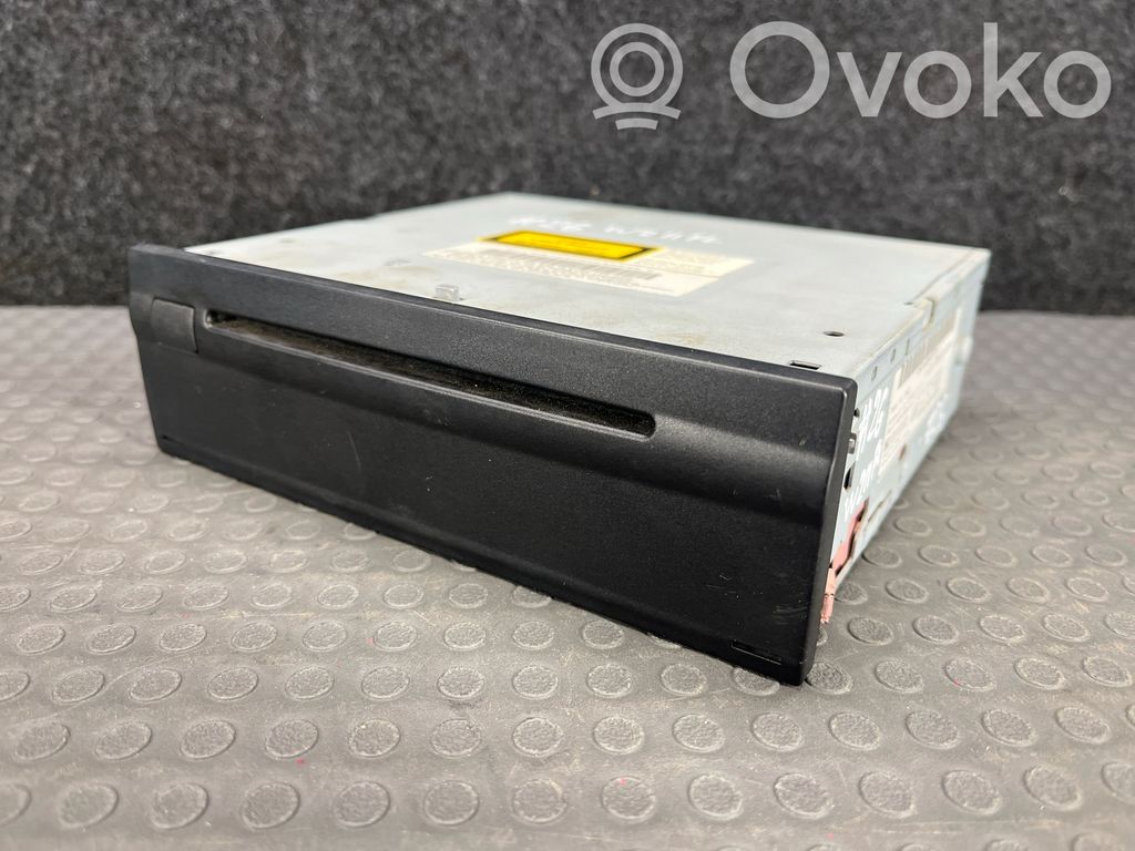 Mercedes-Benz E W211 GPS navigation control unit/module 