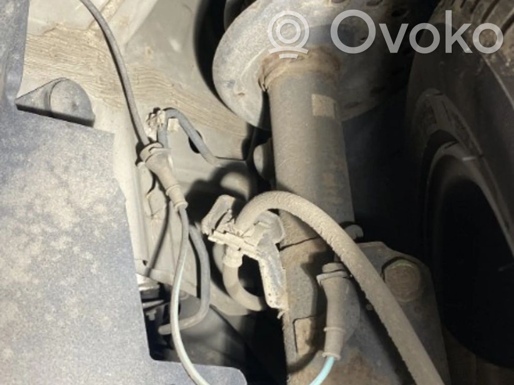 Nissan Pulsar Amortyzator osi przedniej ze sprężyną 