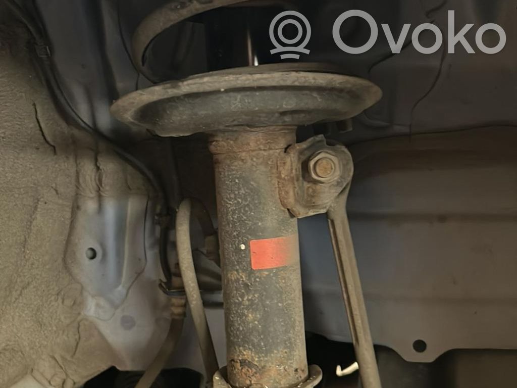 Toyota Yaris Amortyzator osi przedniej ze sprężyną 