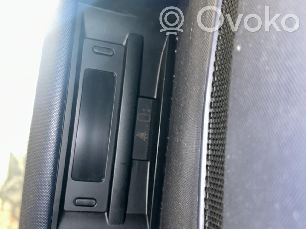 Peugeot 1007 Screen/display/small screen 