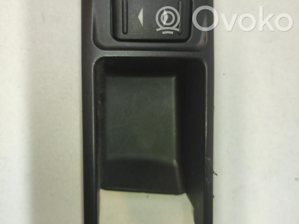 Ford C-MAX I Electric window control switch 