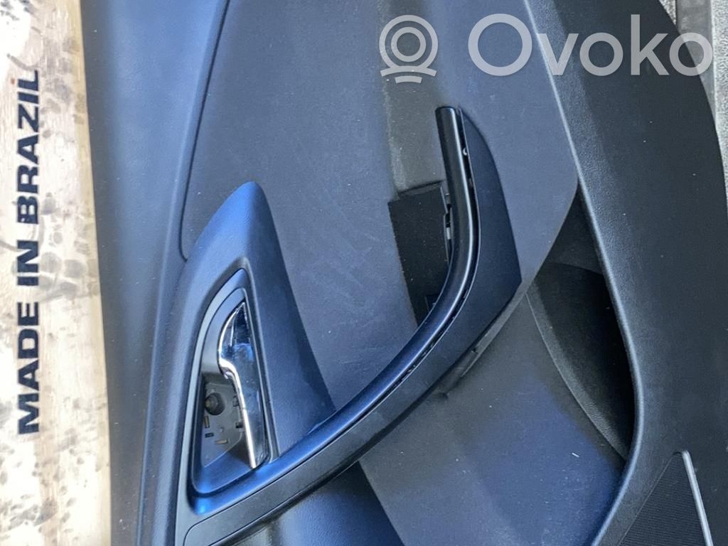 Opel Astra J Priekšējo durvju apdare 