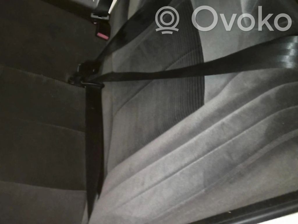 Peugeot 607 Cinturón trasero 