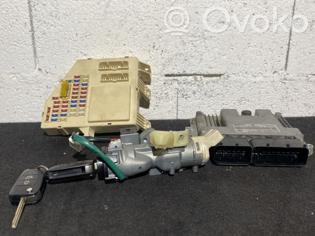 KIA Soul Engine ECU kit and lock set 