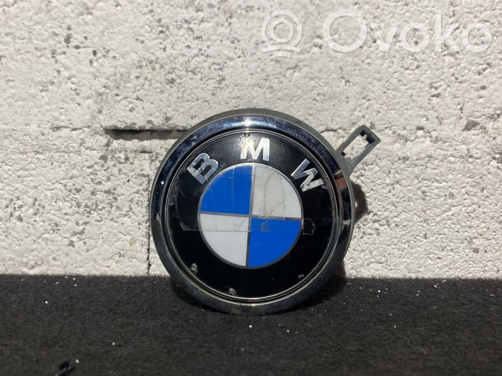 BMW 1 E81 E87 Tailgate opening switch 
