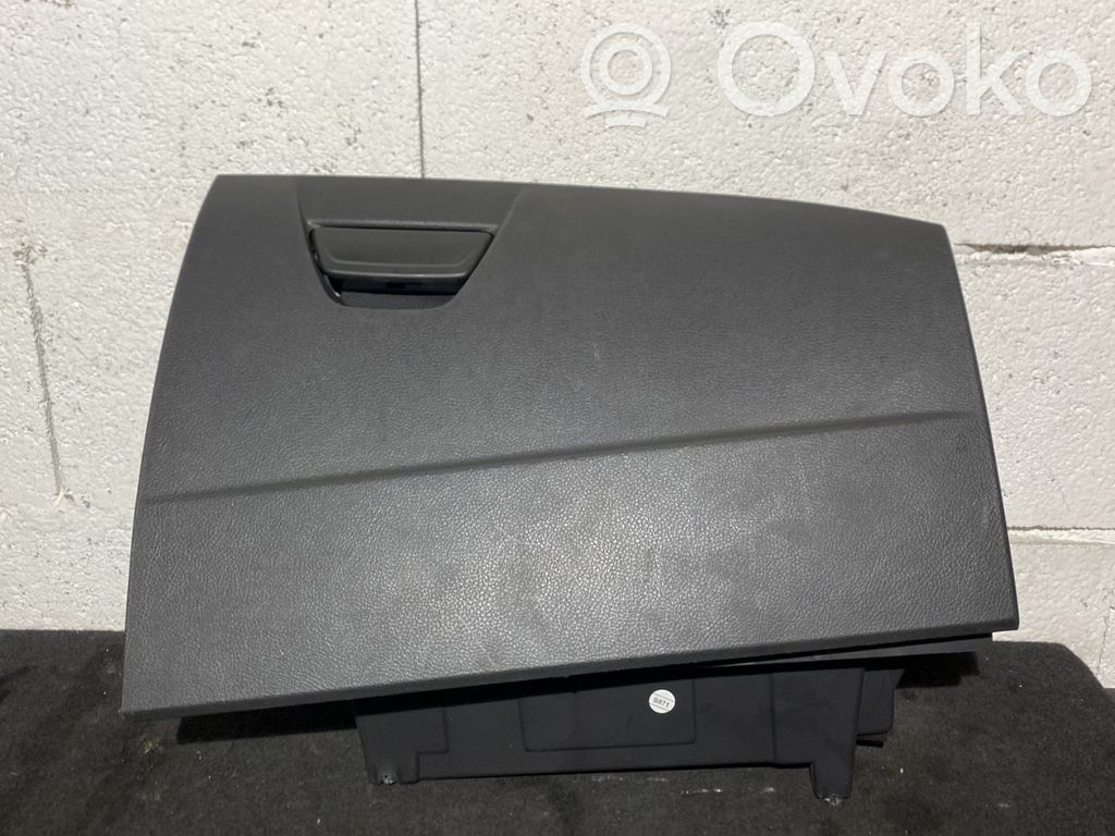 Ford Focus Handschuhfach komplett 