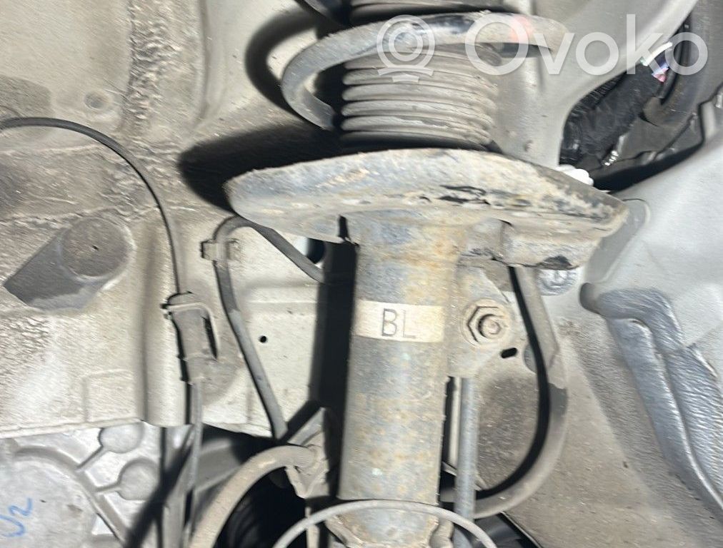 Nissan Pulsar Amortyzator osi przedniej ze sprężyną 