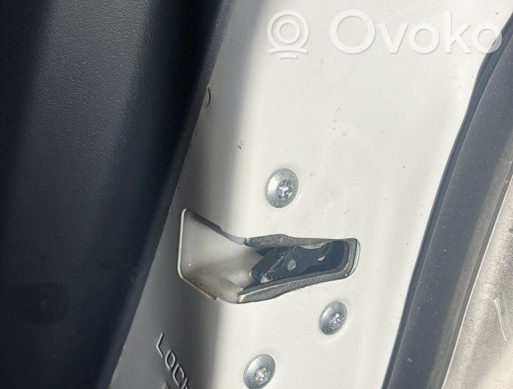 Peugeot iOn Rear door lock 