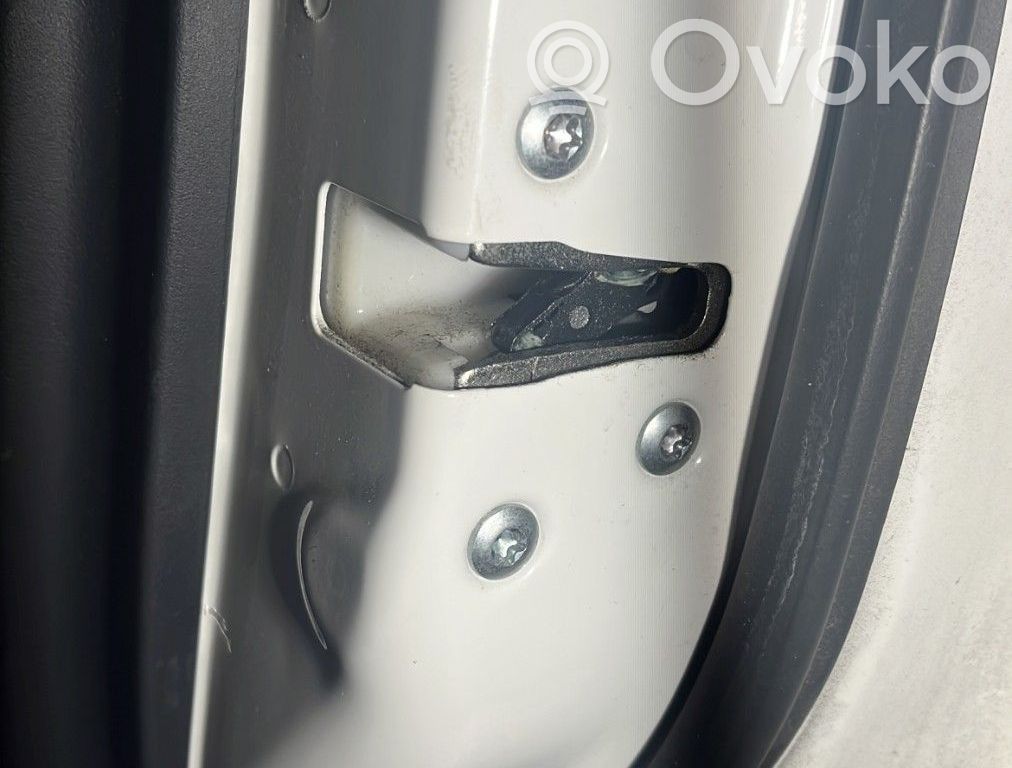 Peugeot iOn Front door lock 