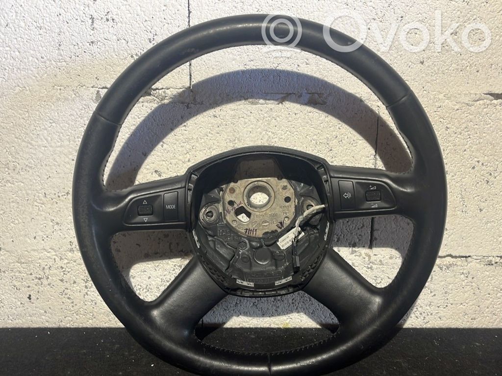 Audi Q7 4L Ohjauspyörä 