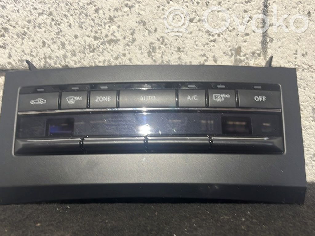 Mercedes-Benz E C207 W207 Climate control unit 