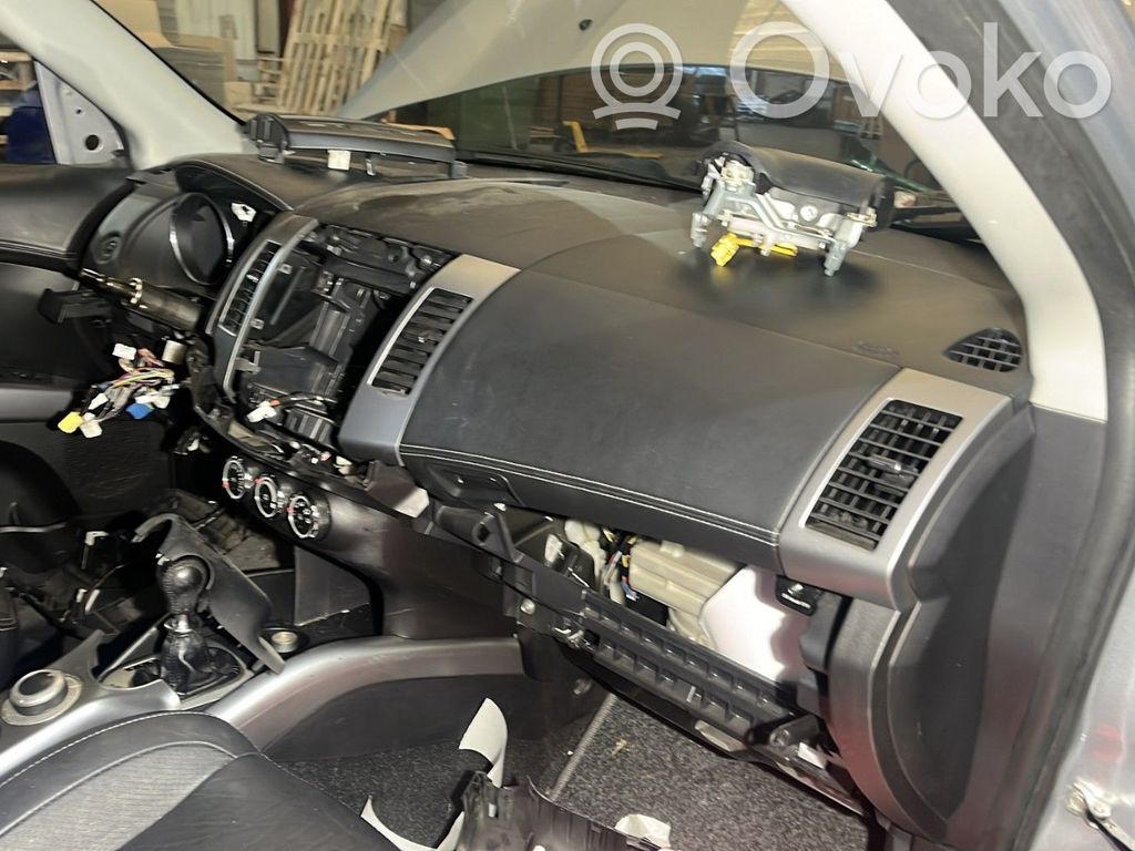 Peugeot 4007 Panel de instrumentos 