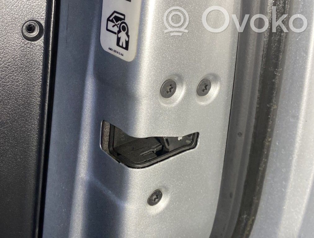 Ford Mondeo MK IV Aizmugurē slēdzene 