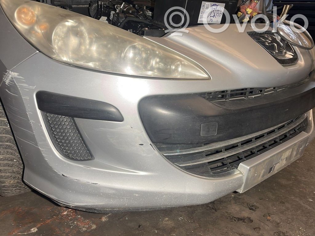Peugeot 308 Parachoques delantero 