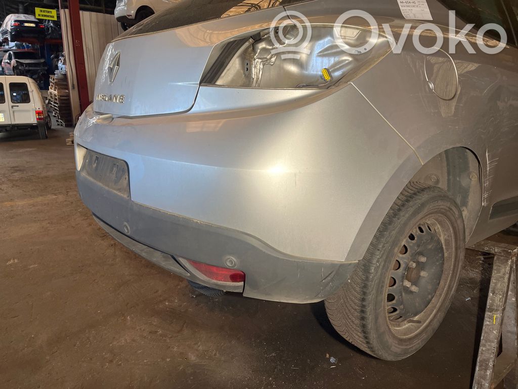 Renault Megane III Parachoques 