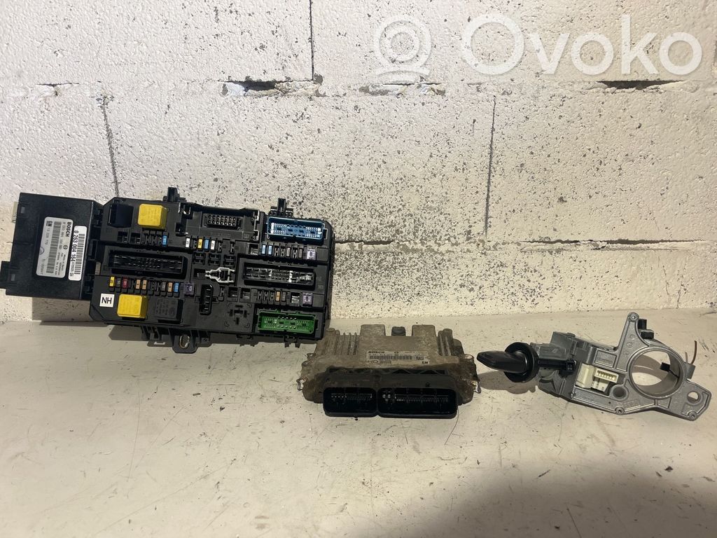 Opel Astra H Engine ECU kit and lock set 