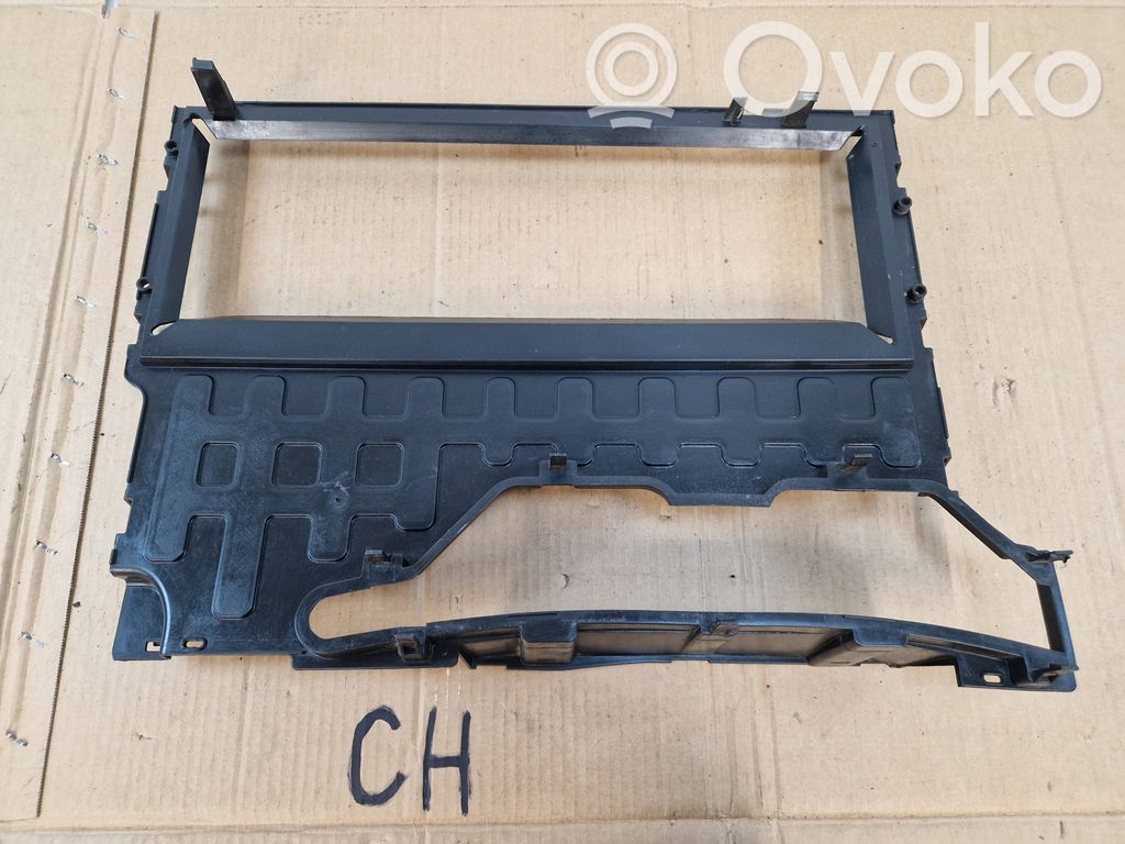 Renault Clio IV Wlot / Kanał powietrza intercoolera 