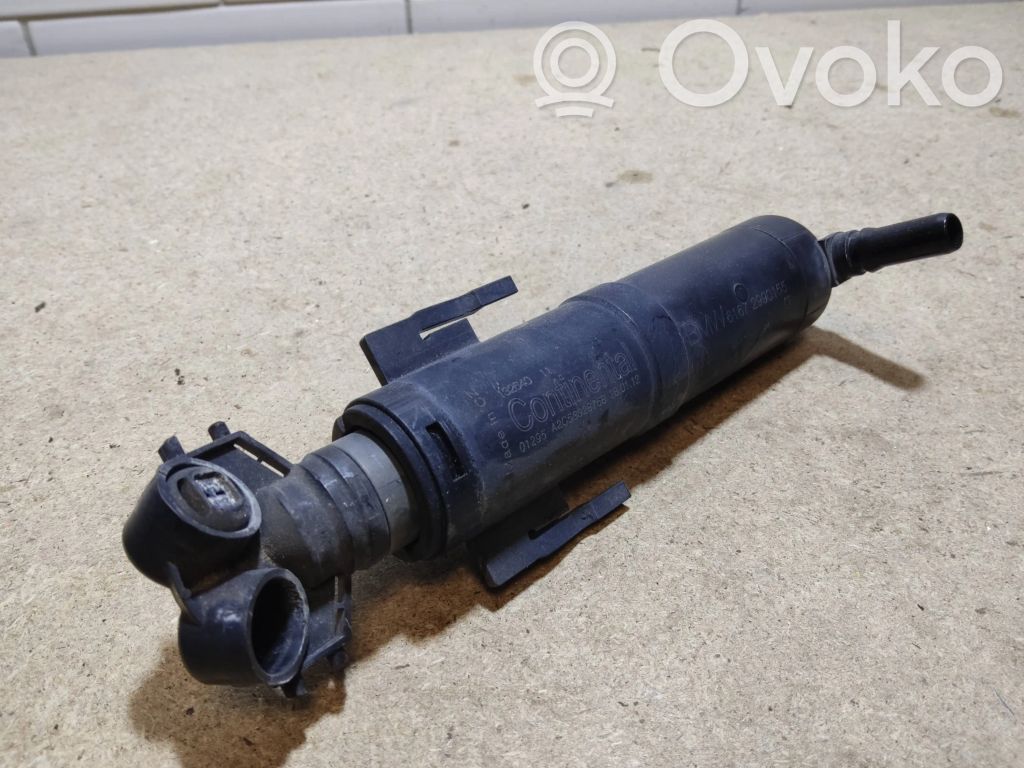 BMW X1 E84 Headlight washer spray nozzle 