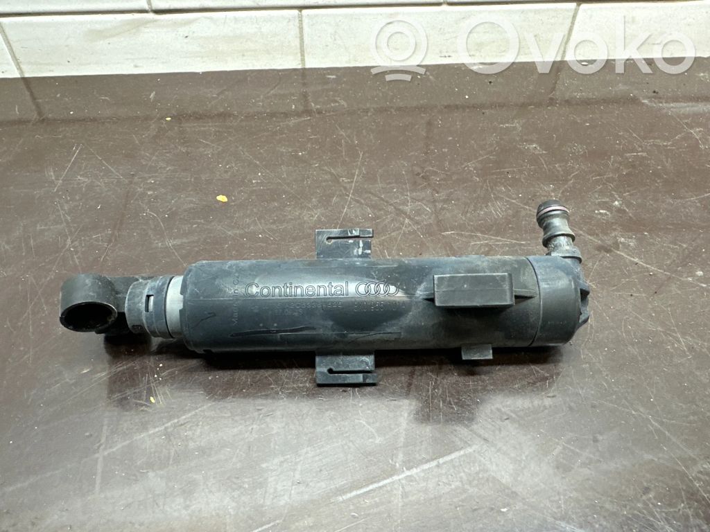 Audi A1 Headlight washer spray nozzle 