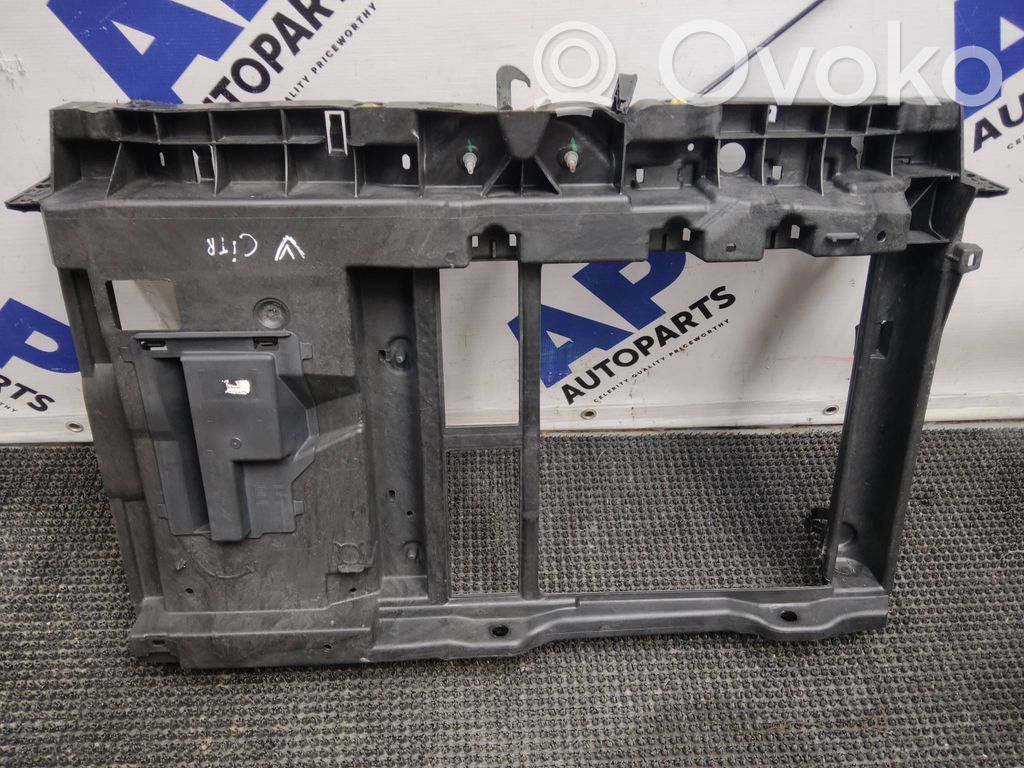 Citroen DS3 Radiatoru panelis 