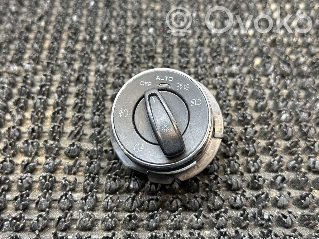 Porsche Cayenne (92A) Light switch 