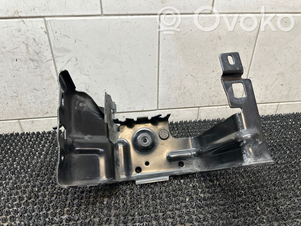 Citroen DS5 ABS pump bracket 