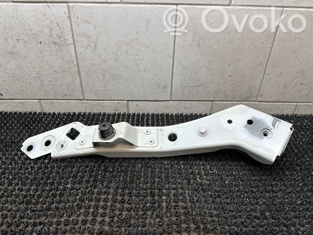 Renault Megane III Headlight/headlamp mounting bracket 