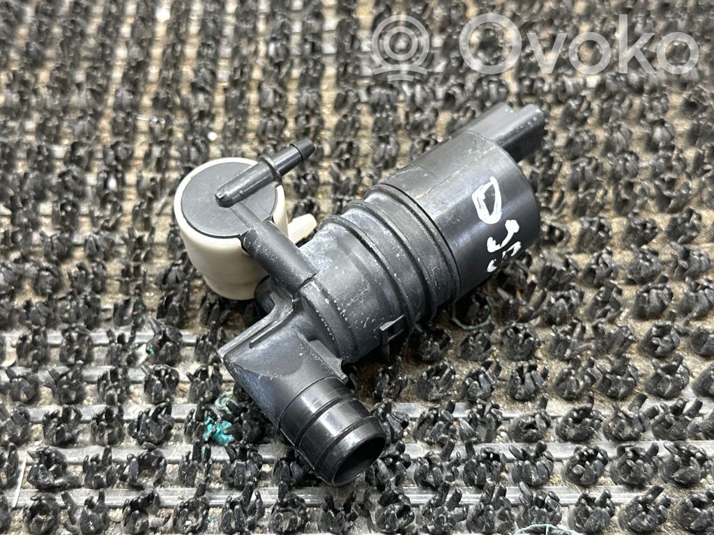 Citroen DS5 Windscreen/windshield washer pump 