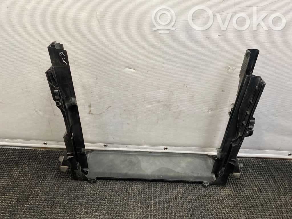 BMW X5 E70 Radiator trim 