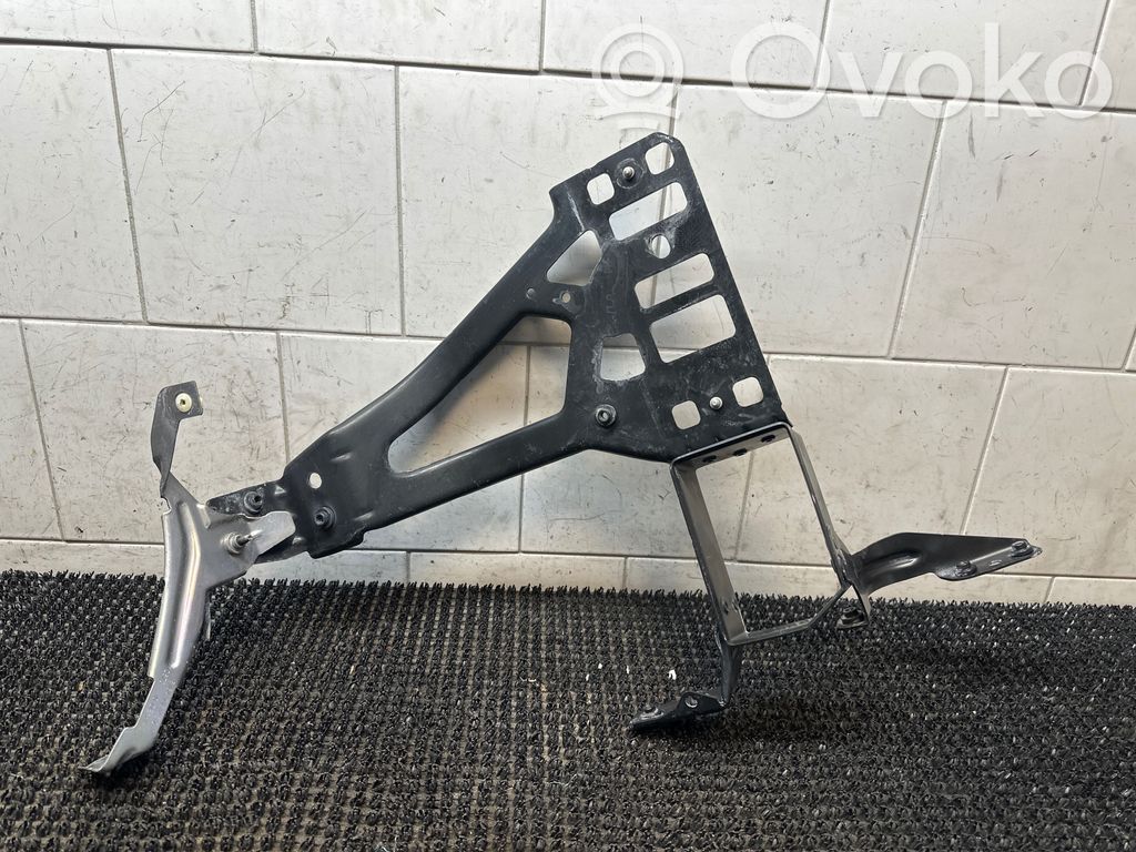 BMW 5 E60 E61 Front bumper mounting bracket 