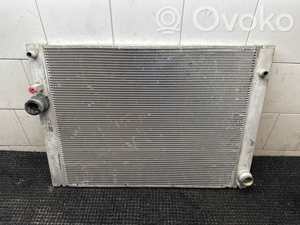 BMW 5 E60 E61 Dzesēšanas šķidruma radiators 
