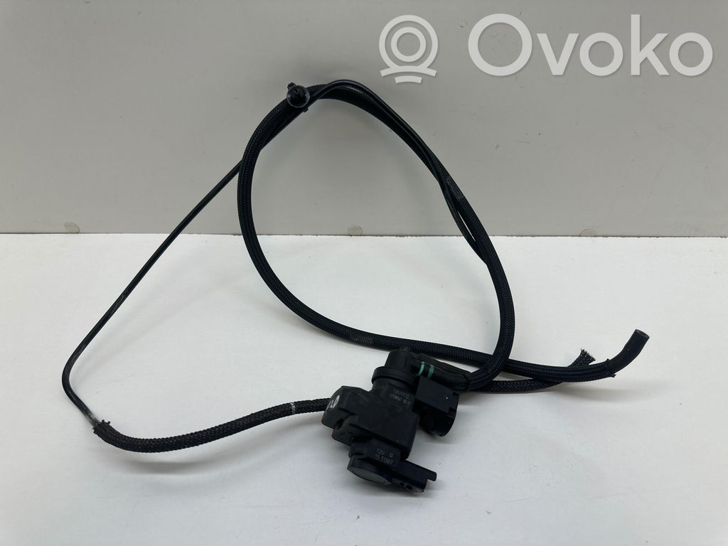 BMW 1 F20 F21 Turboahtimen magneettiventtiili 