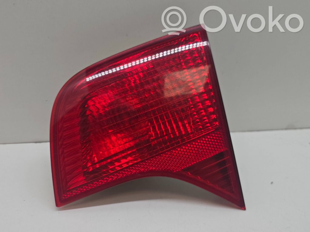 Audi A4 S4 B7 8E 8H Takaluukun takavalot 