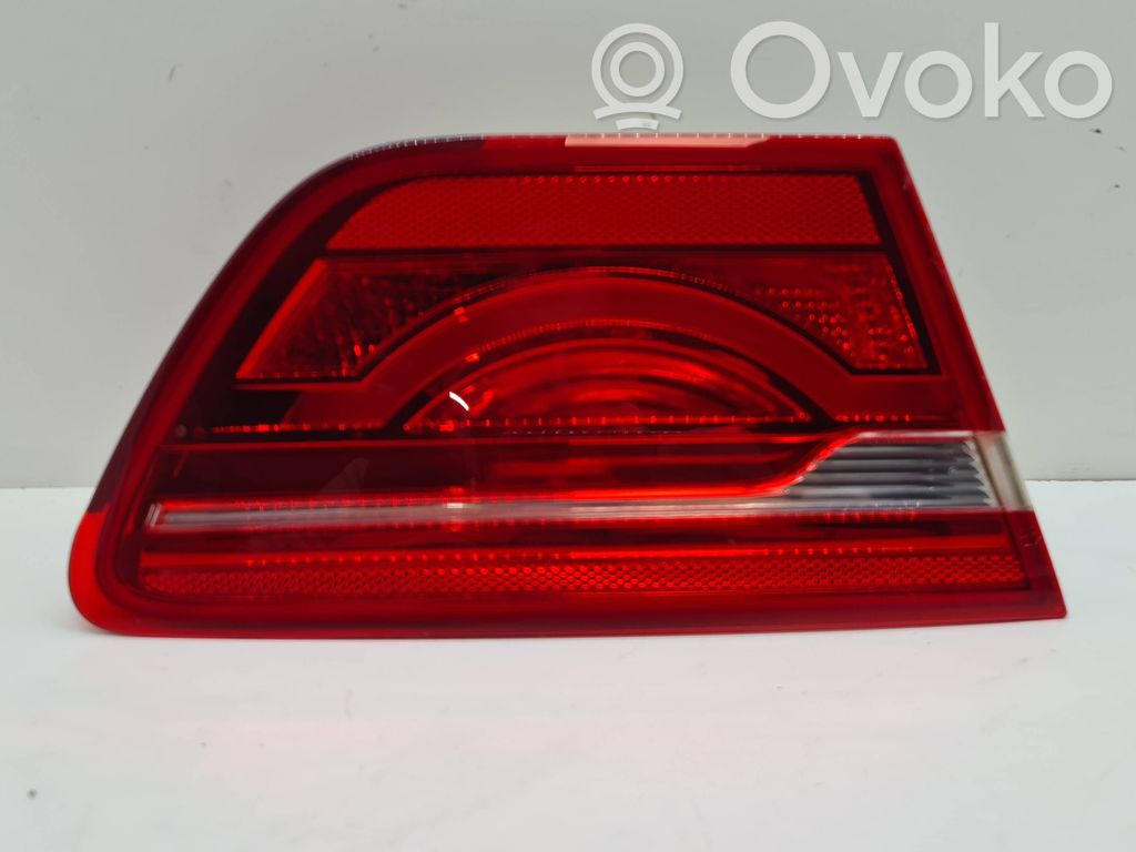 Lampy tylnej klapy bagażnika   1973390