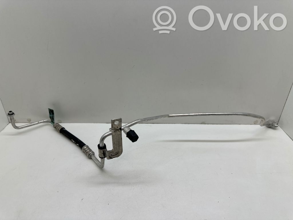 Ilmastointilaitteen putki (A/C)   55038059AF