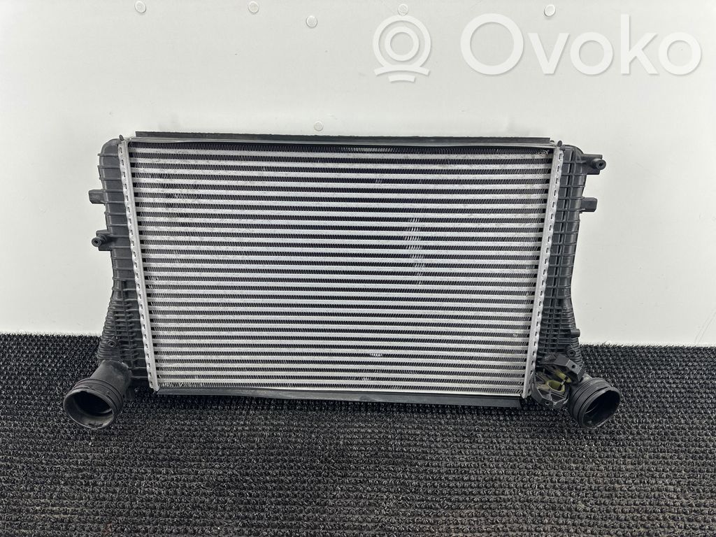 Audi TT TTS Mk2 Interkūlerio radiatorius 
