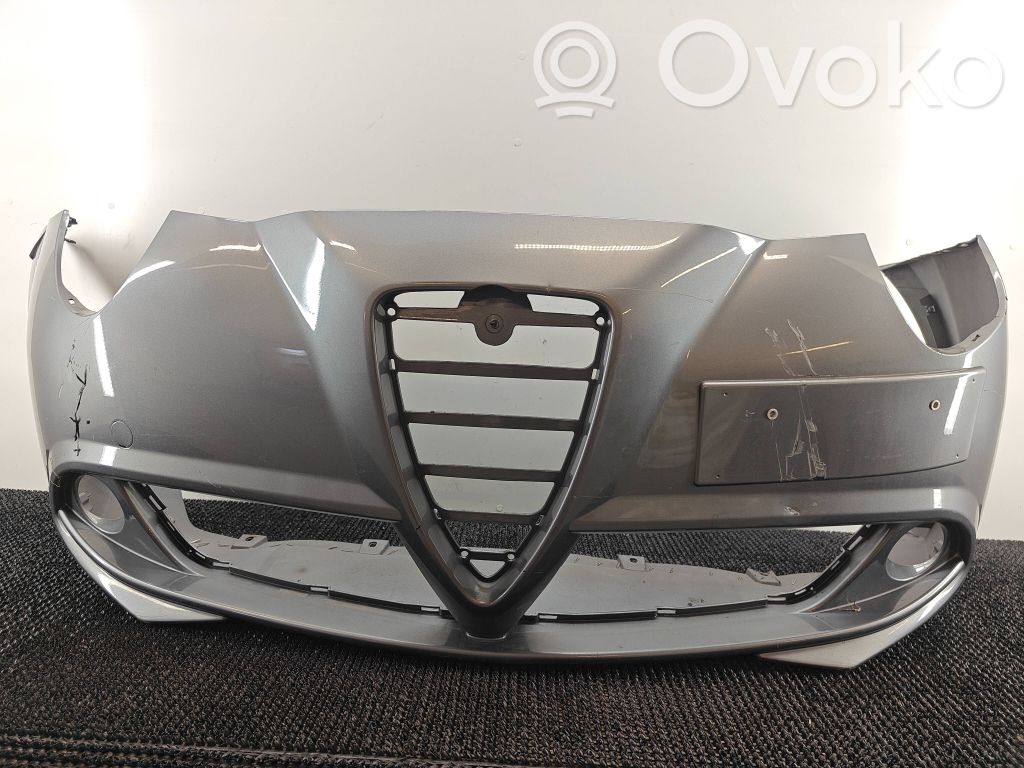 Alfa Romeo Mito Parachoques delantero 