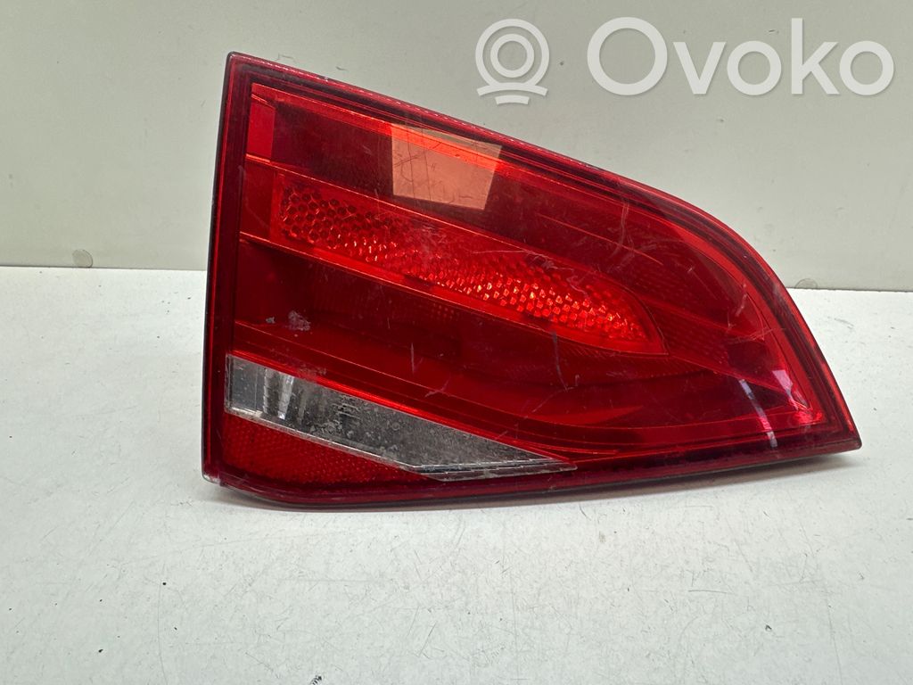 Audi A4 S4 B8 8K Lampy tylnej klapy bagażnika 
