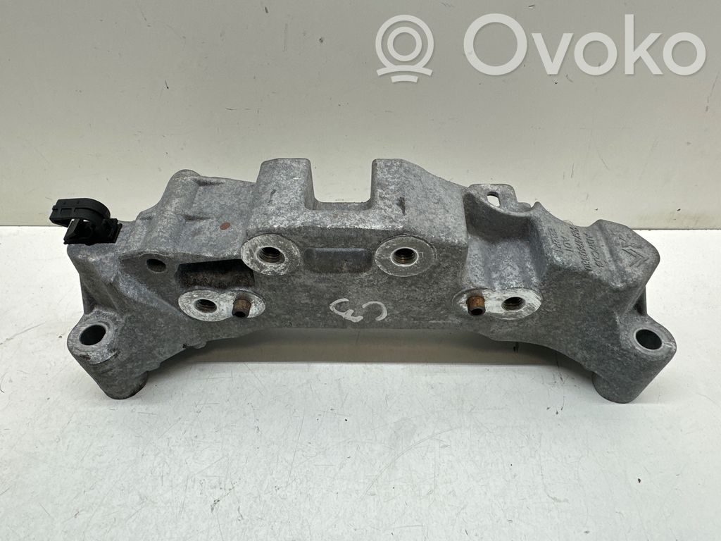 Citroen C3 Engine mounting bracket 