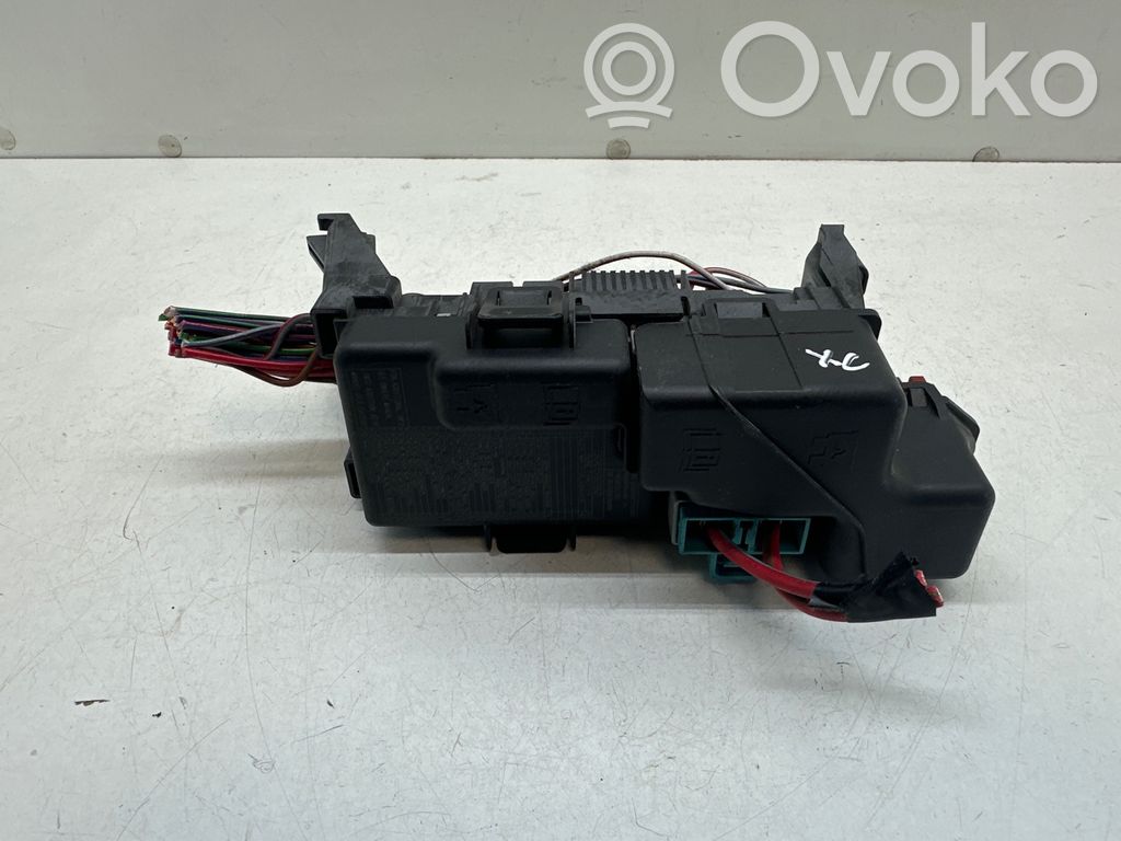 Módulo de fusible   30659282