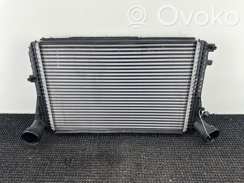 Volkswagen Touran II Interkūlerio radiatorius 