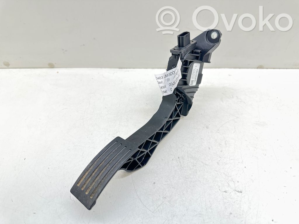 Ford Focus Accelerator throttle pedal 