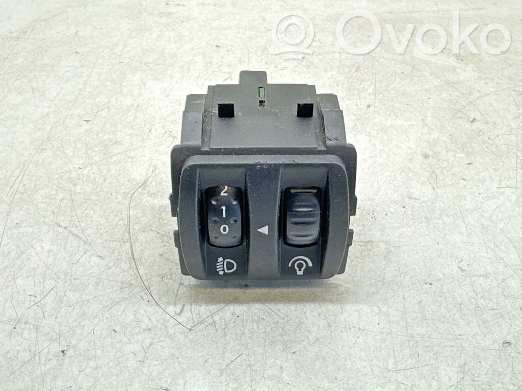 Renault Twingo II Headlight level height control switch 