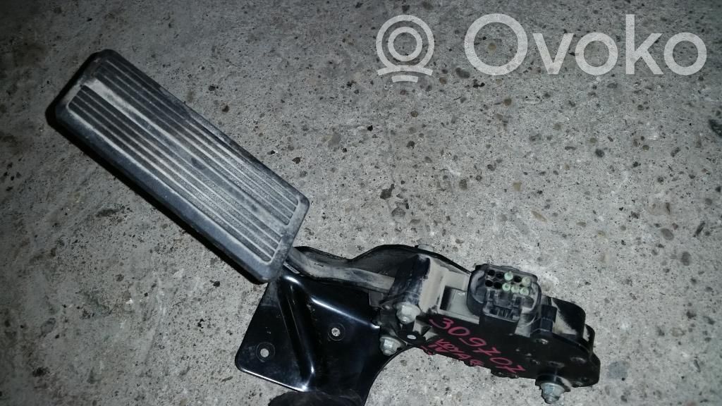 Chrysler Voyager Accelerator throttle pedal 