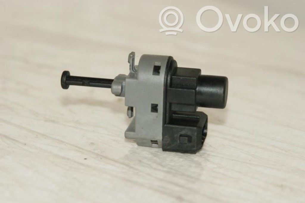 Ford Mondeo Mk III Brake pedal sensor switch 