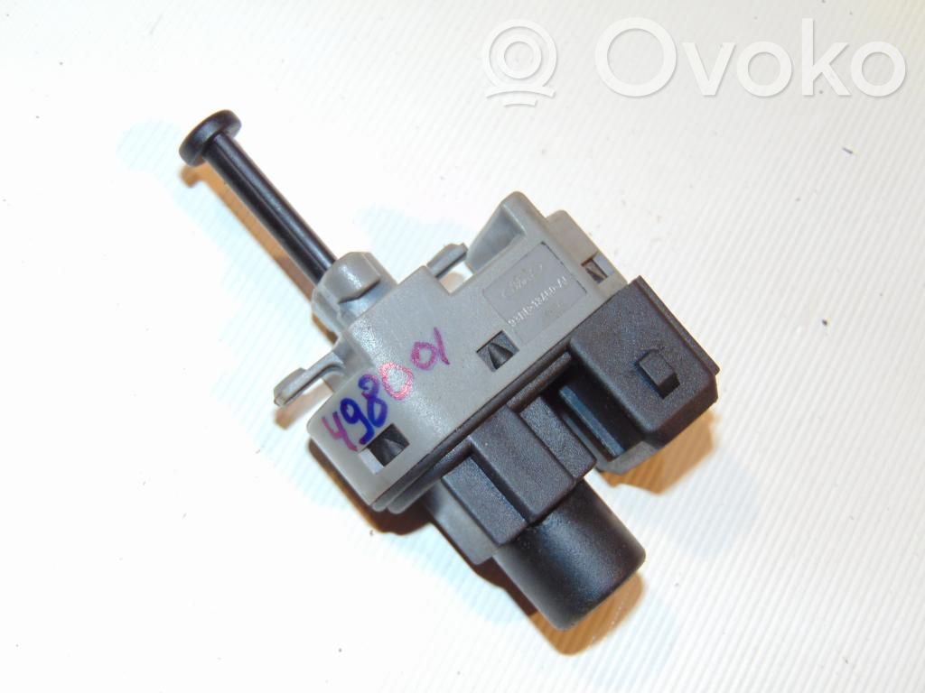 Ford Mondeo Mk III Brake pedal sensor switch 