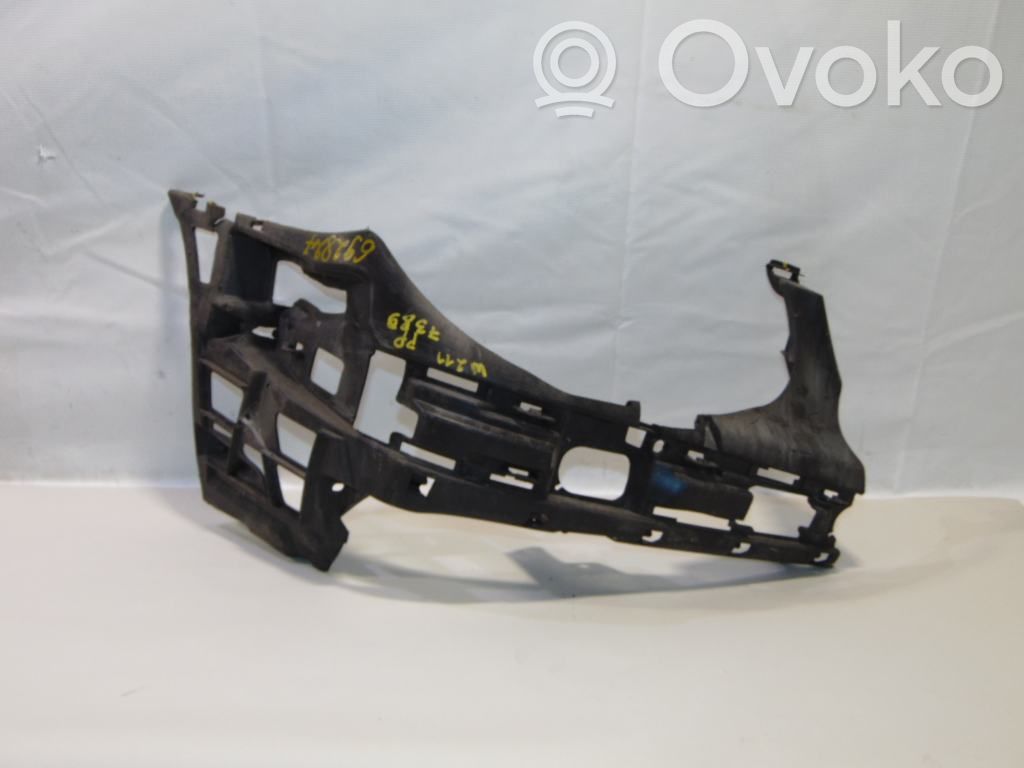 Front bumper mounting bracket   A2118800452,A2118800652