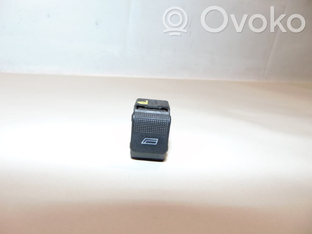 Audi A4 S4 B5 8D Electric window control switch 