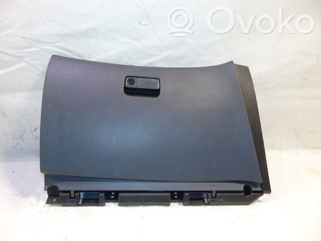 Nissan Primera Juego guantera 